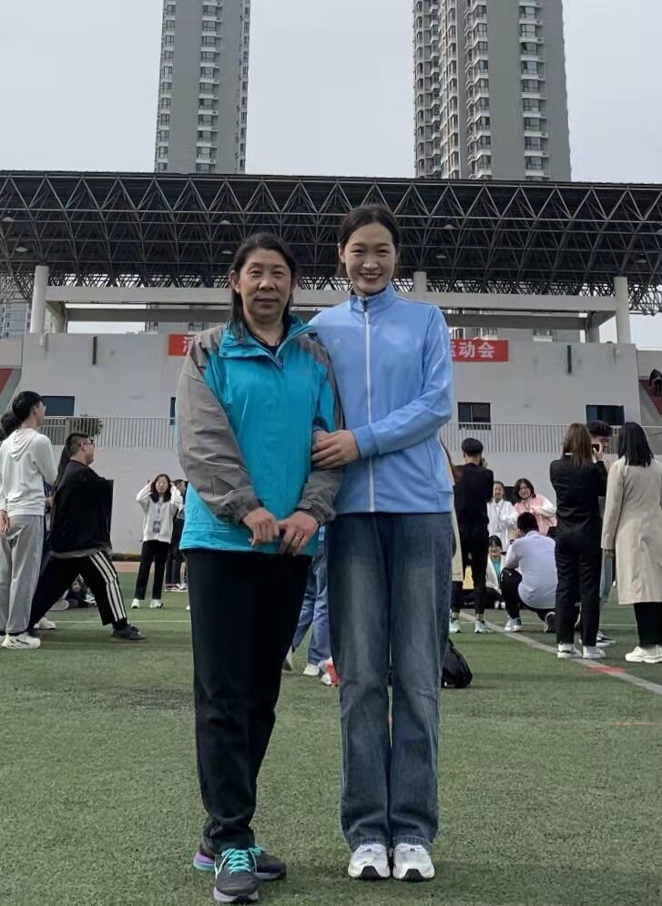 何元---河北科技師范學(xué)院農(nóng)村發(fā)展專業(yè)碩士研究生。