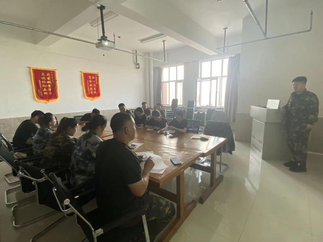 保定理工學(xué)院開展“傳幫帶”式新入職輔導(dǎo)員培訓(xùn)動員day1