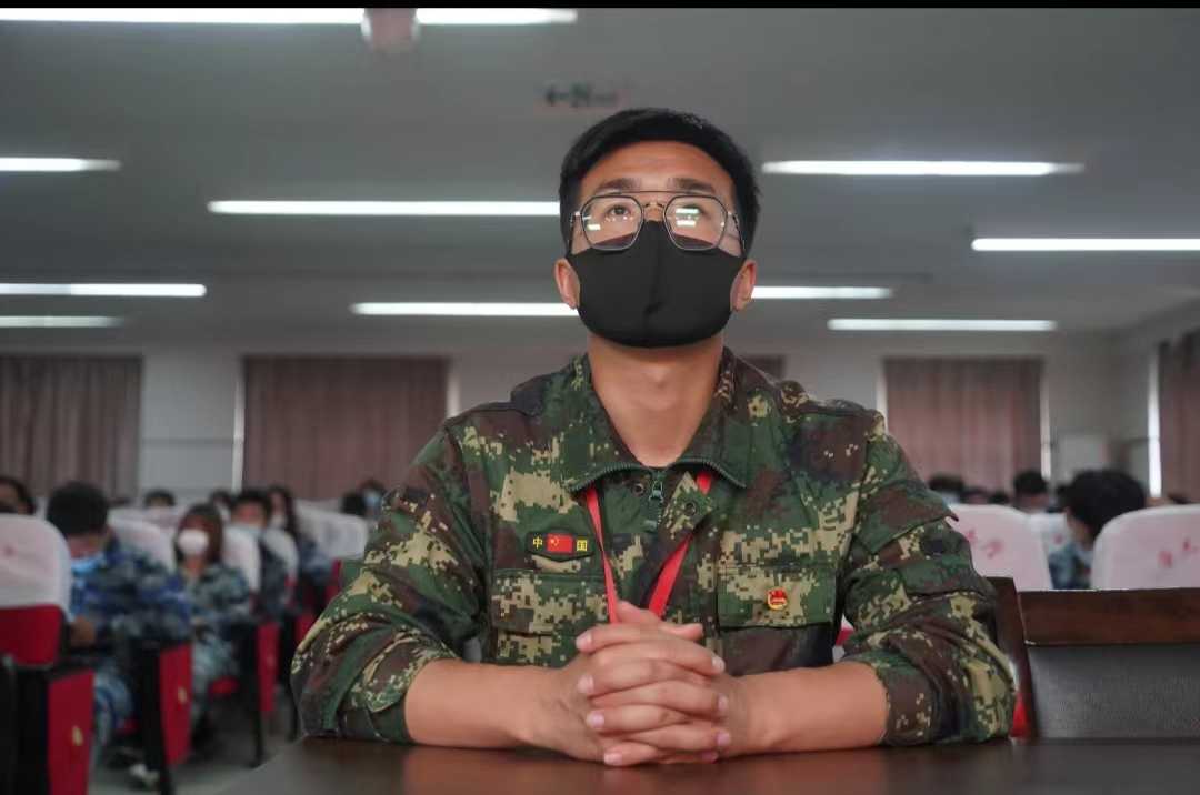 我校組織收聽(tīng)收看慶祝中國(guó)共青團(tuán)成立100周年大會(huì)上直播
