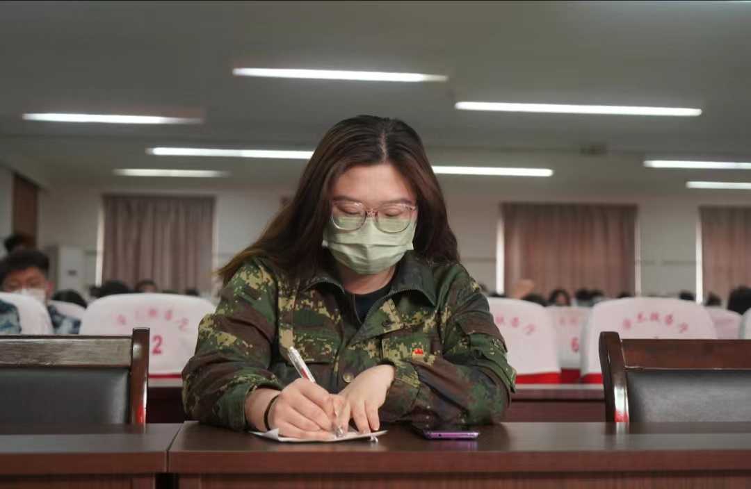 我校組織收聽(tīng)收看慶祝中國(guó)共青團(tuán)成立100周年大會(huì)上直播