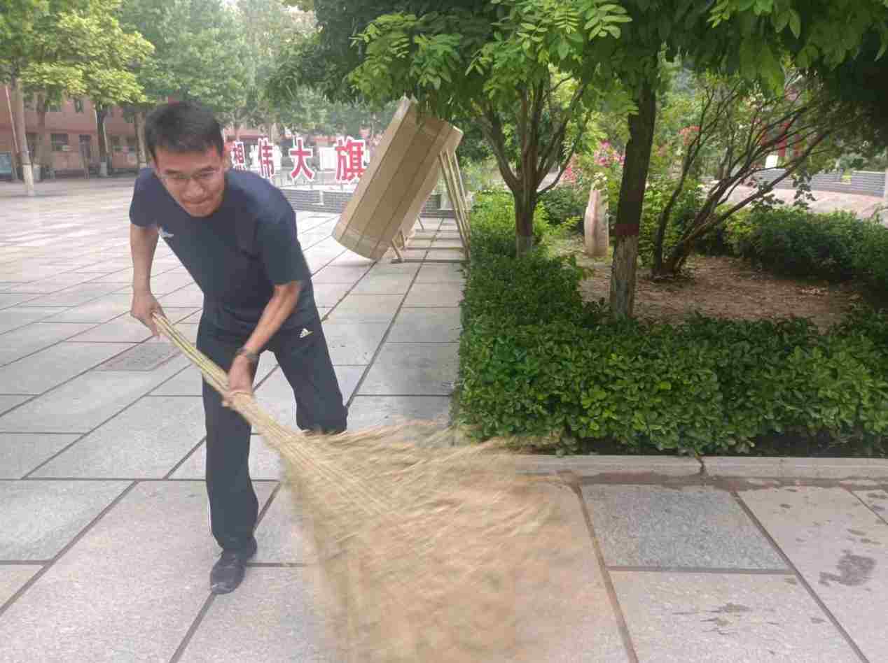 談一別奮斗路 聚四載同窗情 ——保定理工學(xué)院2022屆畢業(yè) 生歡送會(huì)