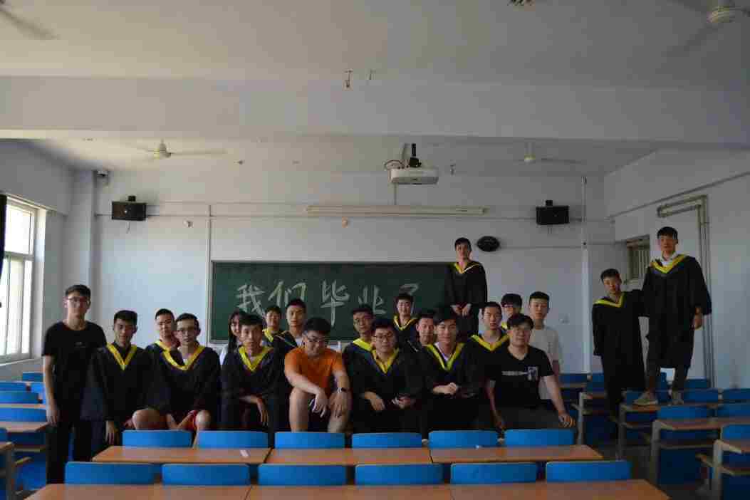 談一別奮斗路 聚四載同窗情 ——保定理工學(xué)院2022屆畢業(yè) 生歡送會(huì)