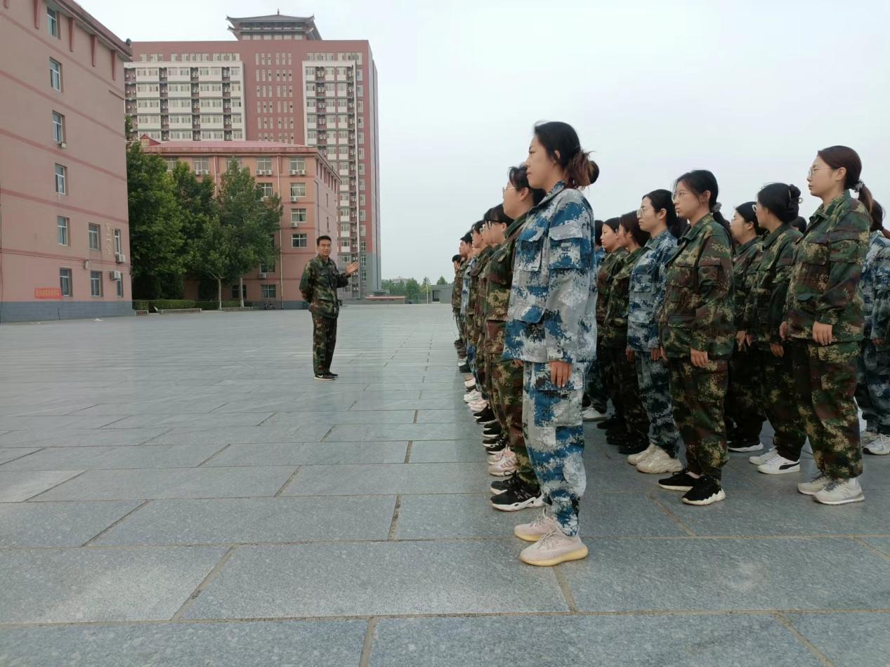 強(qiáng)化凝“新”聚力，賡續(xù)立德樹(shù)人——我?！皞鲙蛶А笔叫氯肼気o導(dǎo)員培訓(xùn)圓滿結(jié)束