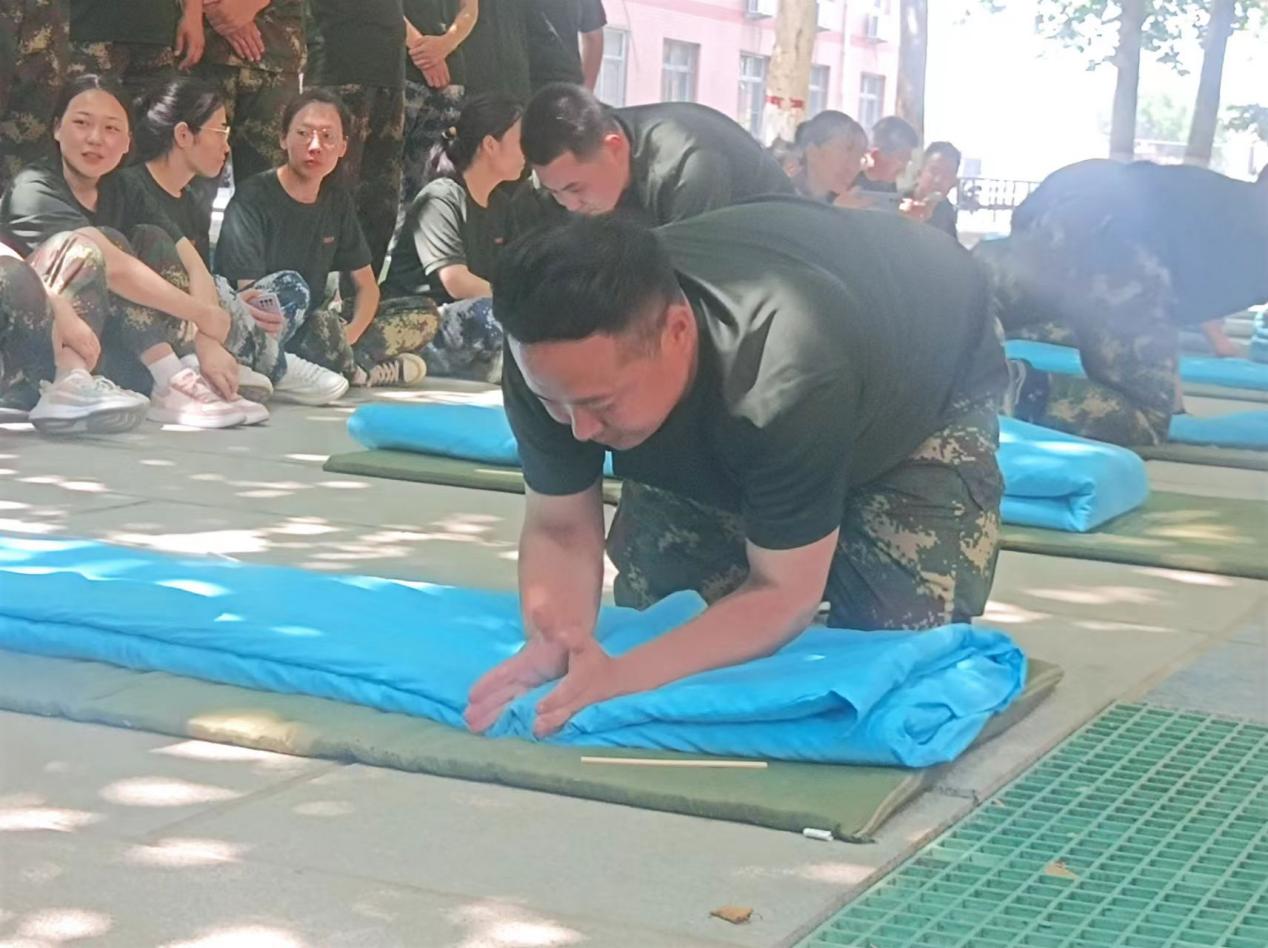 強(qiáng)化凝“新”聚力，賡續(xù)立德樹(shù)人——我?！皞鲙蛶А笔叫氯肼気o導(dǎo)員培訓(xùn)圓滿結(jié)束