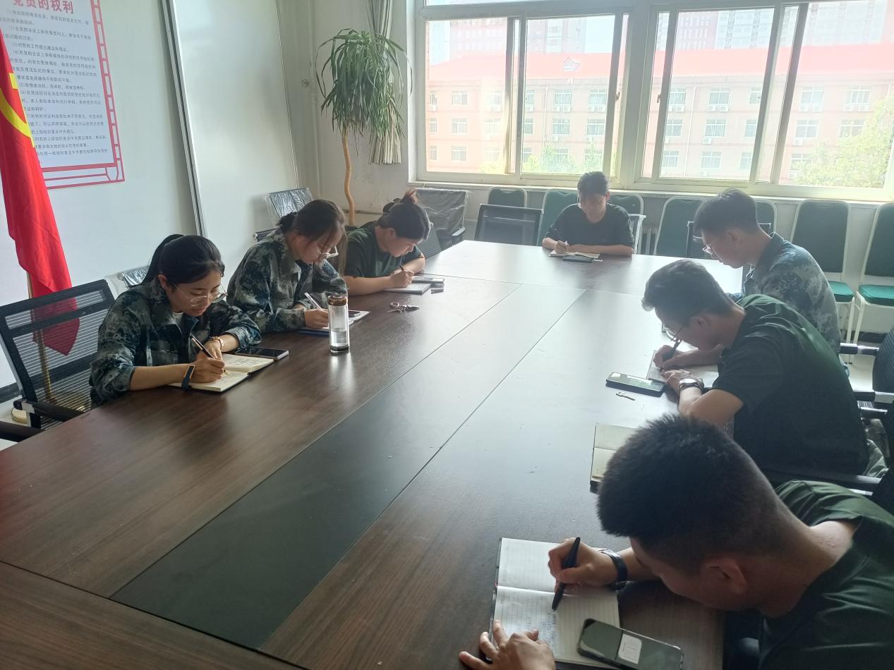 強(qiáng)化凝“新”聚力，賡續(xù)立德樹(shù)人——我?！皞鲙蛶А笔叫氯肼気o導(dǎo)員培訓(xùn)圓滿結(jié)束