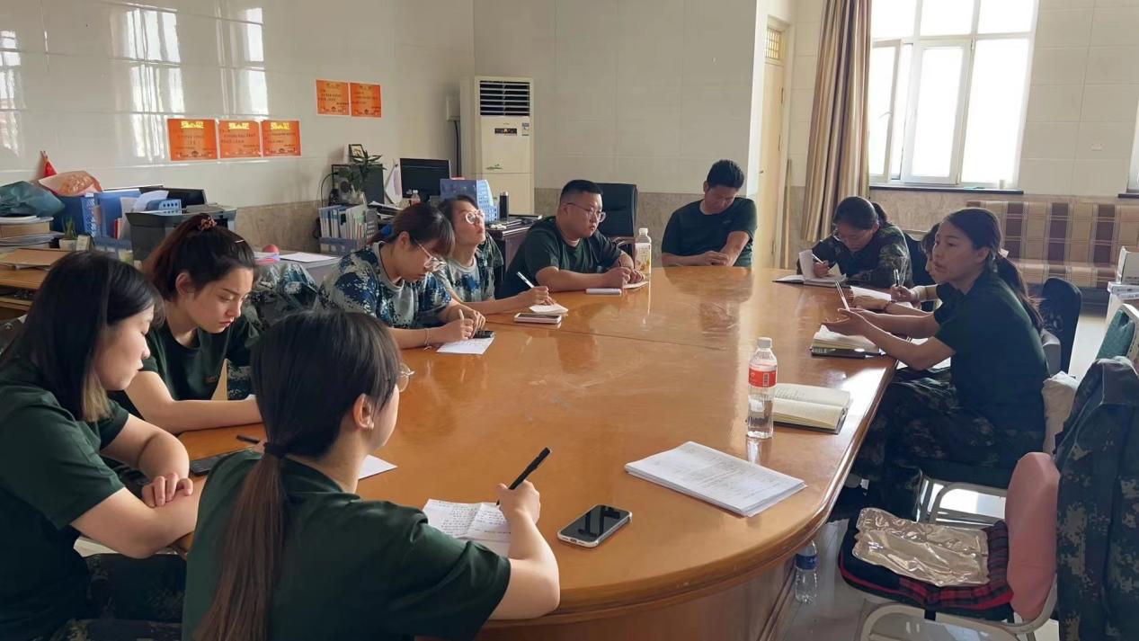 強(qiáng)化凝“新”聚力，賡續(xù)立德樹(shù)人——我?！皞鲙蛶А笔叫氯肼気o導(dǎo)員培訓(xùn)圓滿結(jié)束