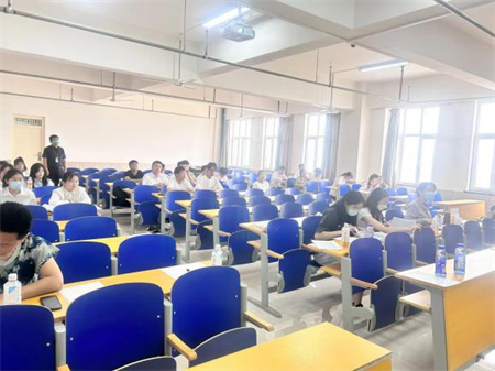 藝術(shù)學院順利舉行2023屆畢業(yè)論文答辯