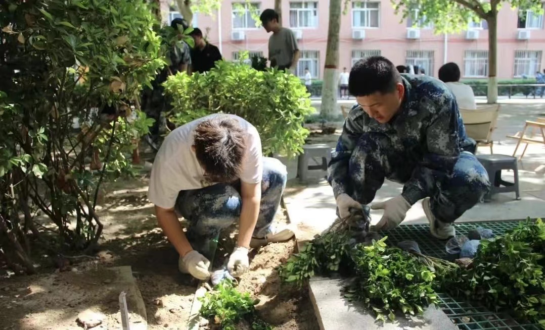 保理會計學(xué)院五月勞動月,身體力先行
