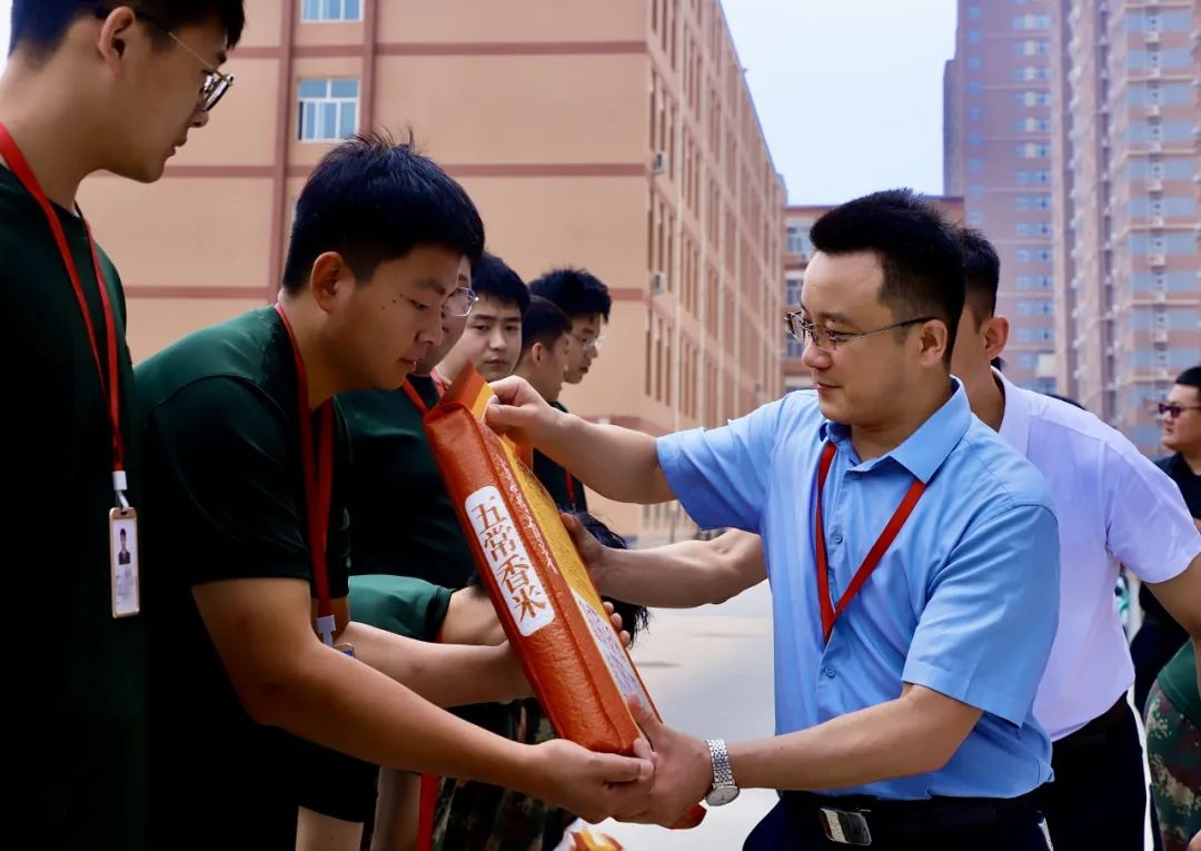 家校共協(xié)同,攜手促成長/保定理工學(xué)院暑期大家訪系列(一)