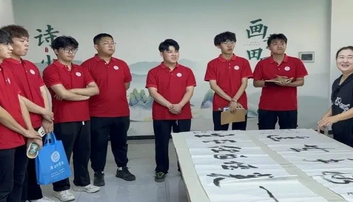 社會實(shí)踐(十六)勇?lián)鷷r(shí)代使命,助力興村振興——保定理工學(xué)院經(jīng)濟(jì)學(xué)院“三下鄉(xiāng)”社會實(shí)踐