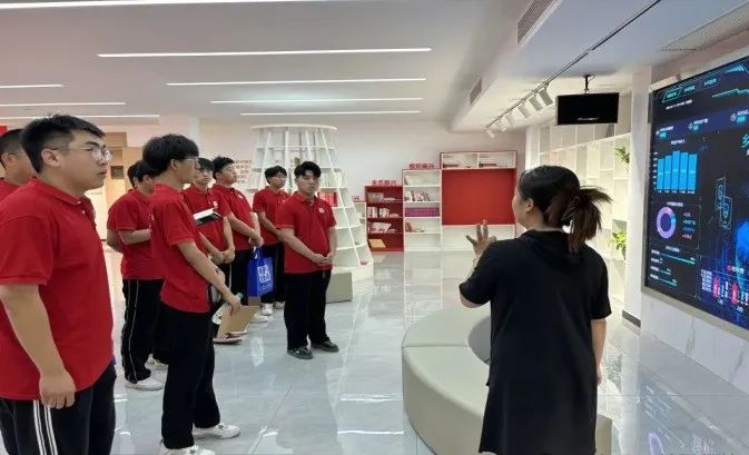 社會實(shí)踐(十六)勇?lián)鷷r(shí)代使命,助力興村振興——保定理工學(xué)院經(jīng)濟(jì)學(xué)院“三下鄉(xiāng)”社會實(shí)踐
