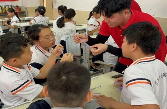 社會實踐(十八)|七彩假期護童夢,情暖童心傳文明②——保定理工學(xué)院經(jīng)濟學(xué)院“三下鄉(xiāng)”社會實踐