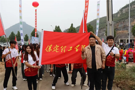 “太行古道行，傳承文化展風(fēng)采”——保定理工學(xué)院藝術(shù)學(xué)院學(xué)子參加“山野田園如意路”志愿服務(wù)活動