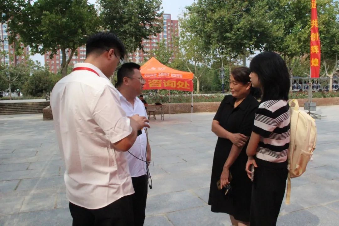 會(huì)計(jì)學(xué)院“攜手同行,實(shí)時(shí)暖心”
