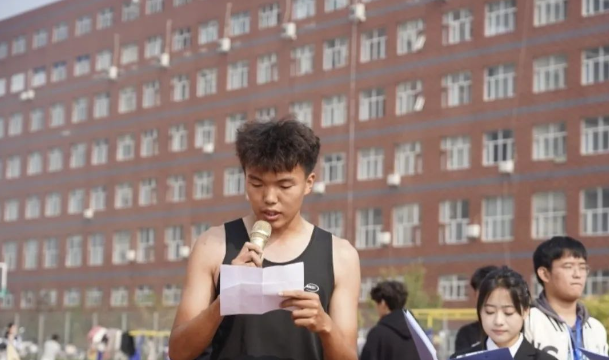 青春之我，時(shí)代之音