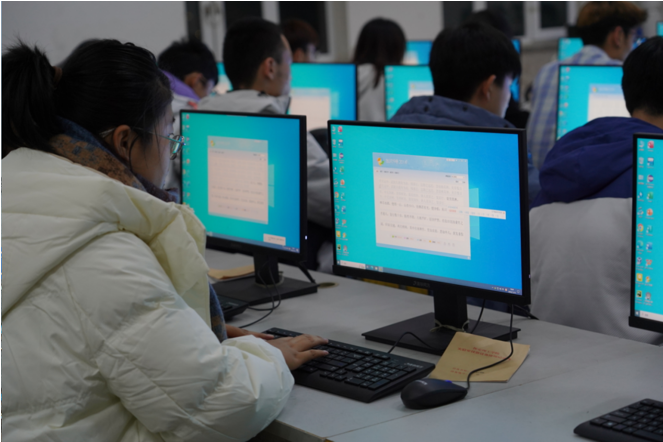 【指尖競(jìng)速,字符爭(zhēng)霸】信息科學(xué)與工程學(xué)院舉辦打字測(cè)速比賽