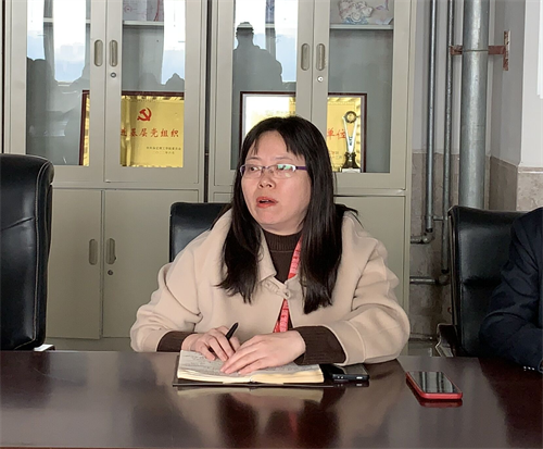 外國(guó)語學(xué)院2025屆畢業(yè)論文（設(shè)計(jì)）中期檢查評(píng)審會(huì)