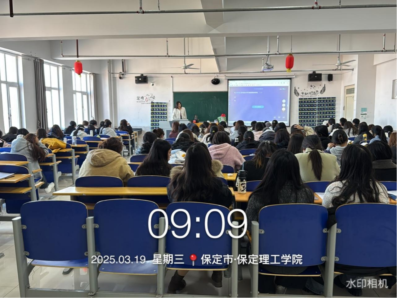 開展示范課觀摩活動，共探教學新路徑