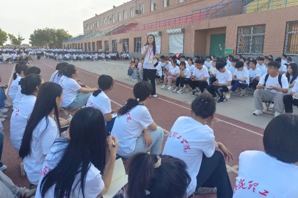 “悅”見新校園，夢(mèng)想正啟航|2024級(jí)新生第一次學(xué)生大會(huì)圓滿結(jié)束