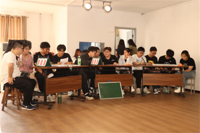 保定理工學(xué)院成功舉辦2025年大學(xué)生人文知識競賽